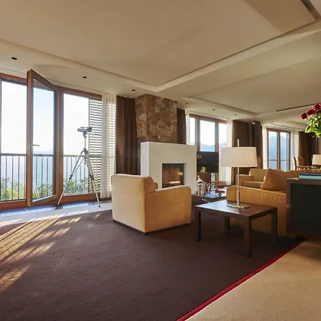 Kempinski Курортный комплекс 5*