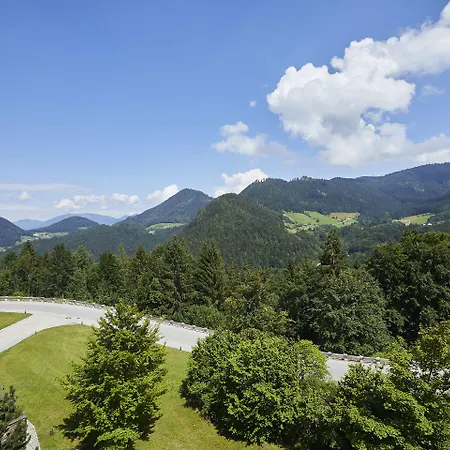 كمبينسكي بركتشغادن 5*